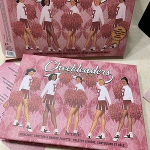 Benefit Cheekleaders face palette